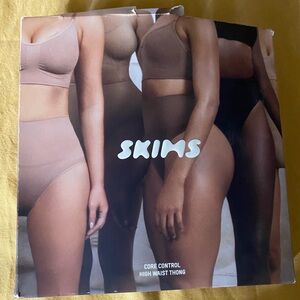 SKIMS Core Control High Waist Thong - Tan